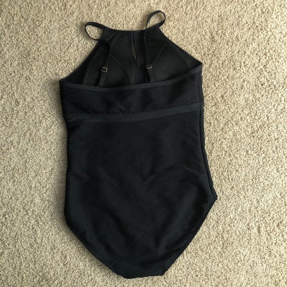 Lands End One-Piece Swimsuit - Picture 2 of 4